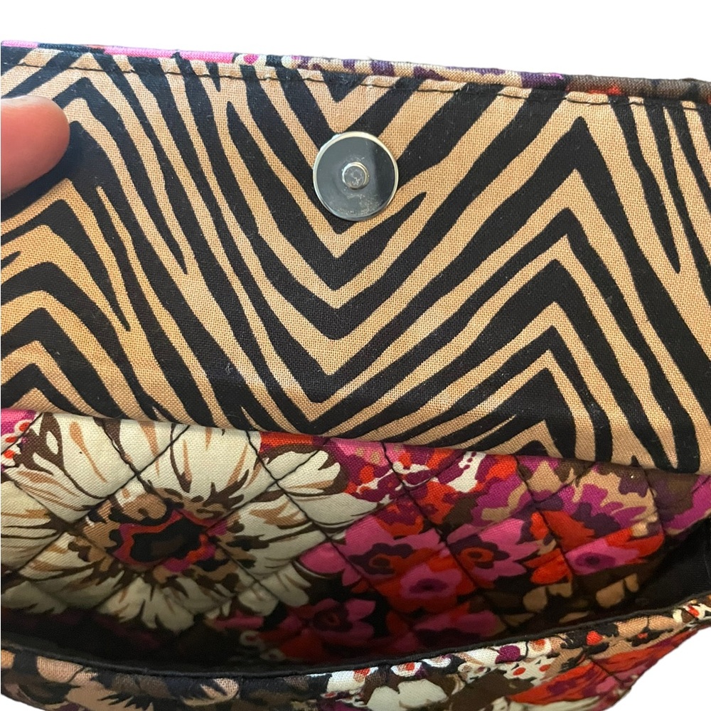 Vera Bradley Wallet Bag - Picture 3 of 4